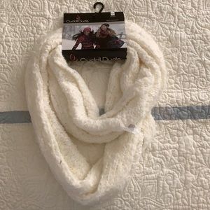 Knit infinity scarf